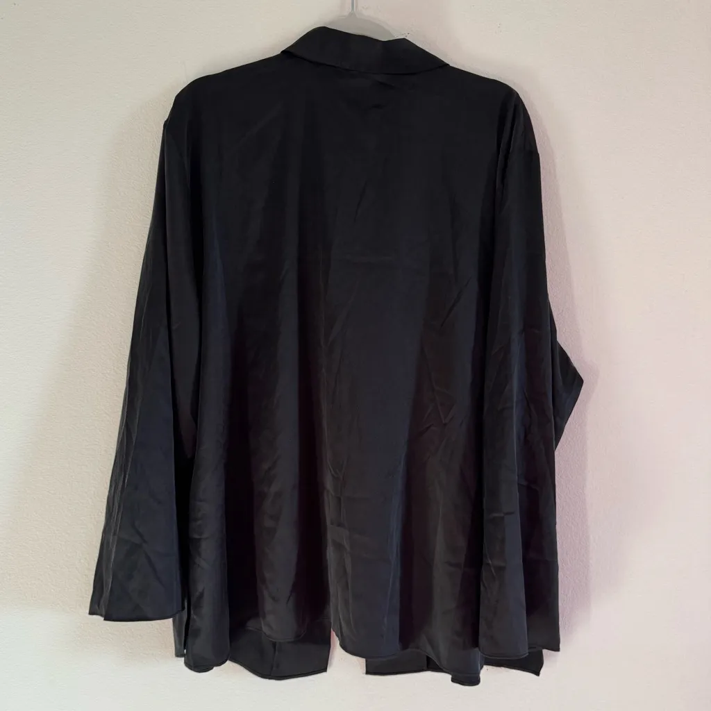 Skims Stretch Silk Pajama Top in Soot, Size 2X - Image 3