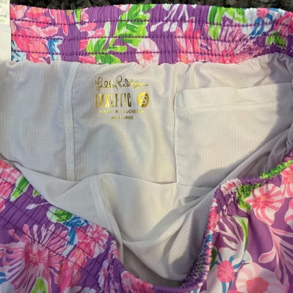 Lilly Pulitzer SMALL Amethyst Moms The Word‎ OCEAN TRAIL SHORTS Luxletic 4" - Image 3
