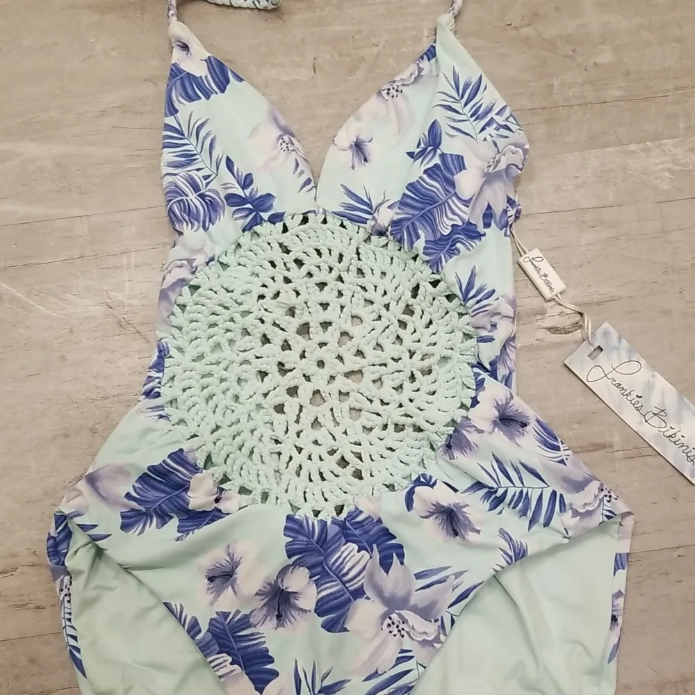 💕FRANKIES BIKINIS💕 Poppy One Piece Swimsuit ~ Hawaiian Mist Crochet S NWT - Image 11