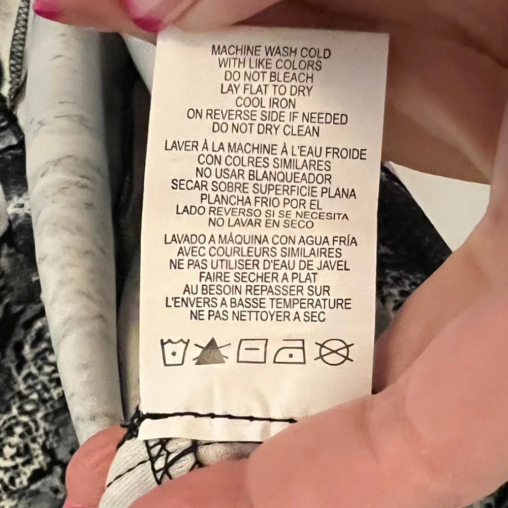 JUMP APPAREL 2X Gray Black Sexy Snake Print Strapless Dress - Image 9