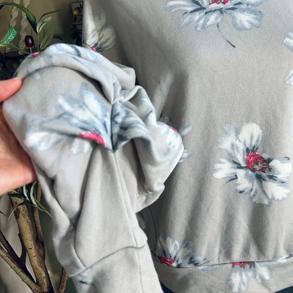 Melloday Gray Floral Ruched Sleeve Sweatshirt - Image 2