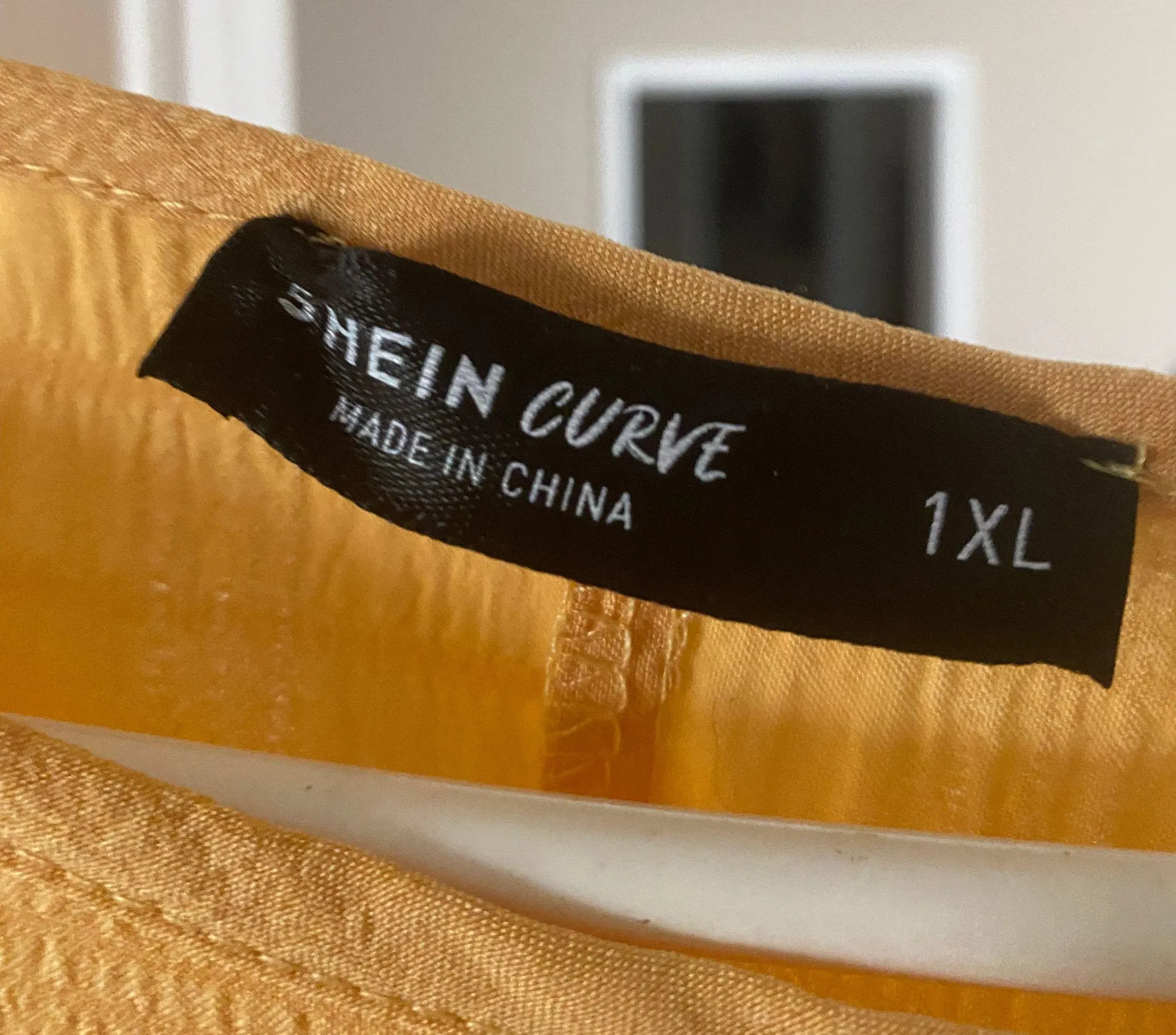 Gold Size XXL - Image 2