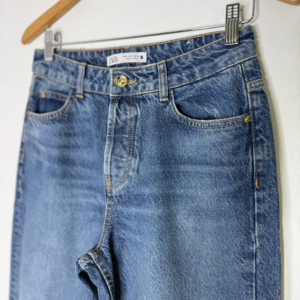 Zara Women’s High Rise Straight Leg Jeans Size 4 Button Fly Blue Wash - Image 6
