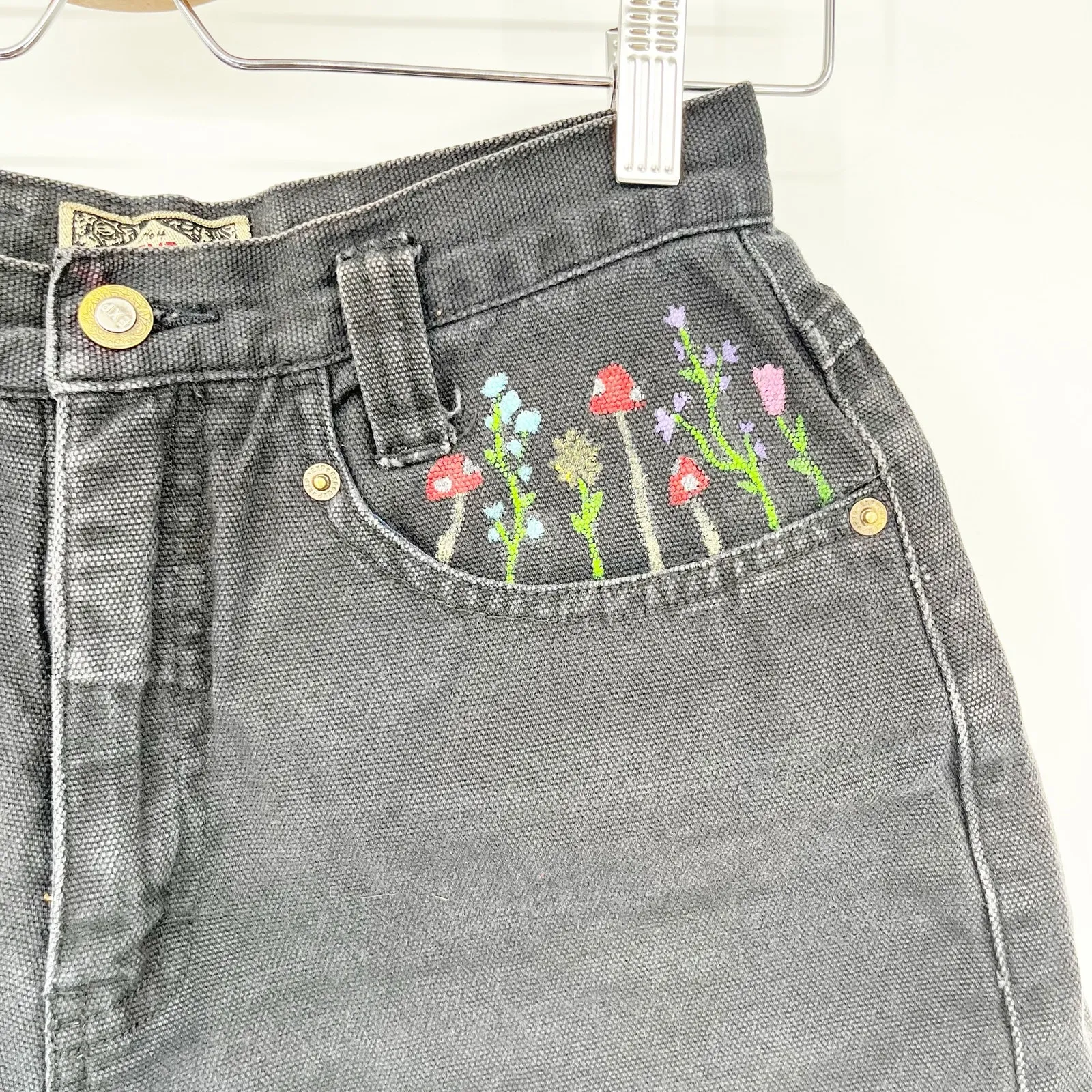 Express No 4 Womens Y2K Boho Hippie Floral Mushroom Paint Denim Shorts Size‎ 3/4 - Image 2
