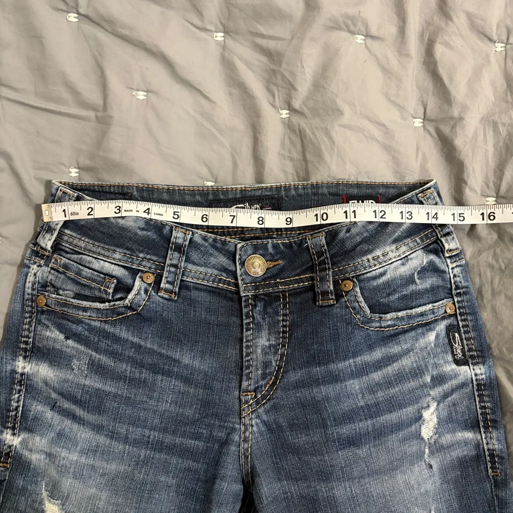 Silver Jeans Size 28 Mid Rise Bootcut Suki Mid to Dark Wash - Image 8