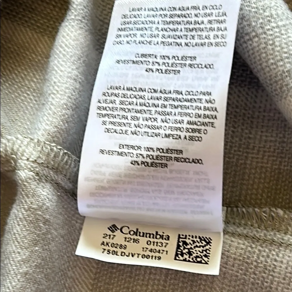 Columbia Women's Plaid Button Down Shirt - Gray - Image 10