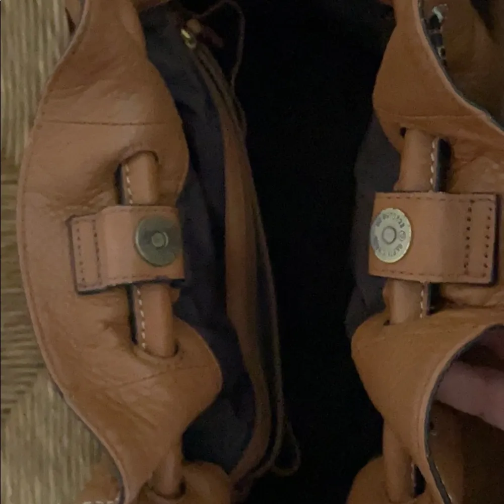 Cole haan camel leather purse - Image 6