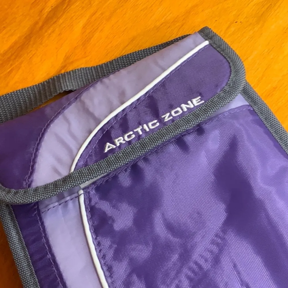 Insulated lunch bag PLUS Purple - Image 2