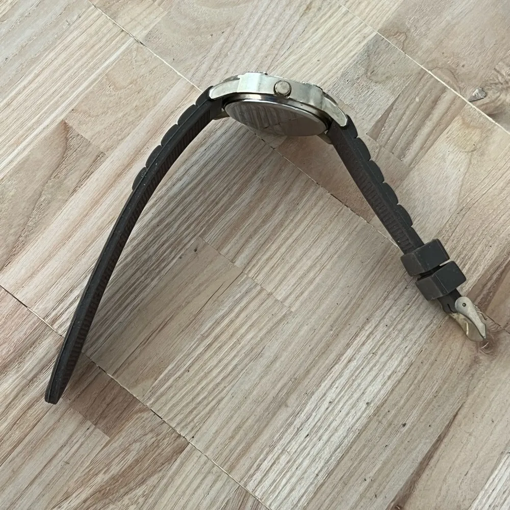 Vivani Ladies Watch Crystal Embellishments Brown Dial Brown Silicone Strap - Image 6