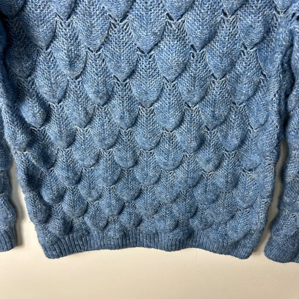 La Maille Frnch Paris blue chunky mermaid pointelle‎ knit women’s M/L - Image 4