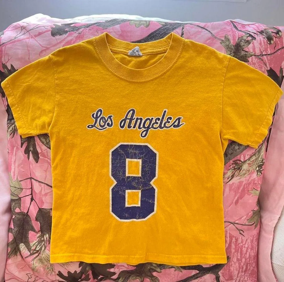 los angeles lakers basketball kobe bryant # 8 tshirt  - Image 5