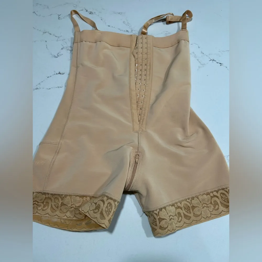 NEW Bodysuit Tummy Control Shapewear Seamless XL Tan - Image 4