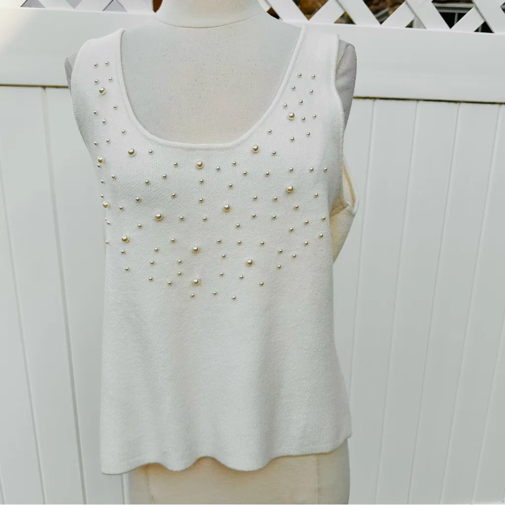 Boston Proper Elegant Cream Sleeveless Top - Image 5