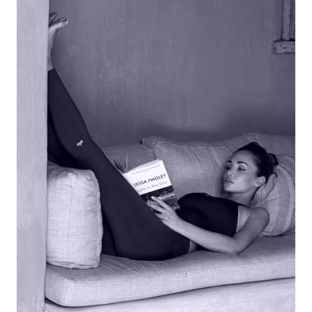 Alo 7/8 High-Waist Airlift Leggings True Navy Hi-Rise Waisted Tights Skinny Pant - Image 6