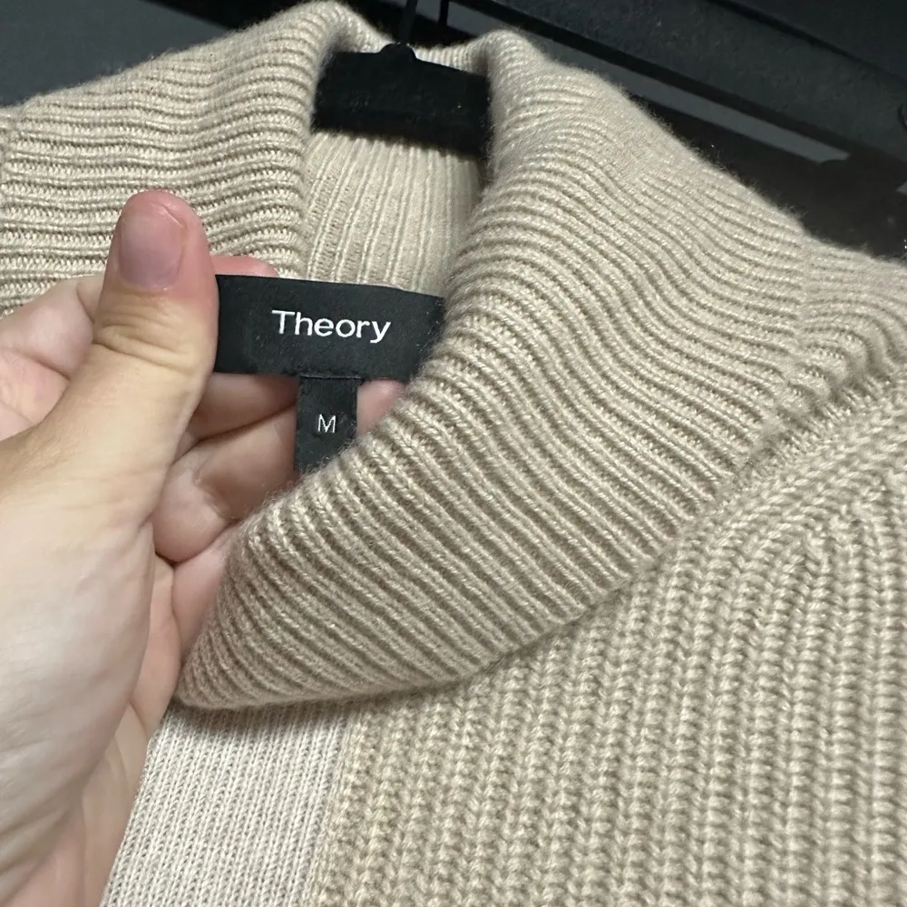 Theory Colorblock Cashmere Sweater M - Image 3