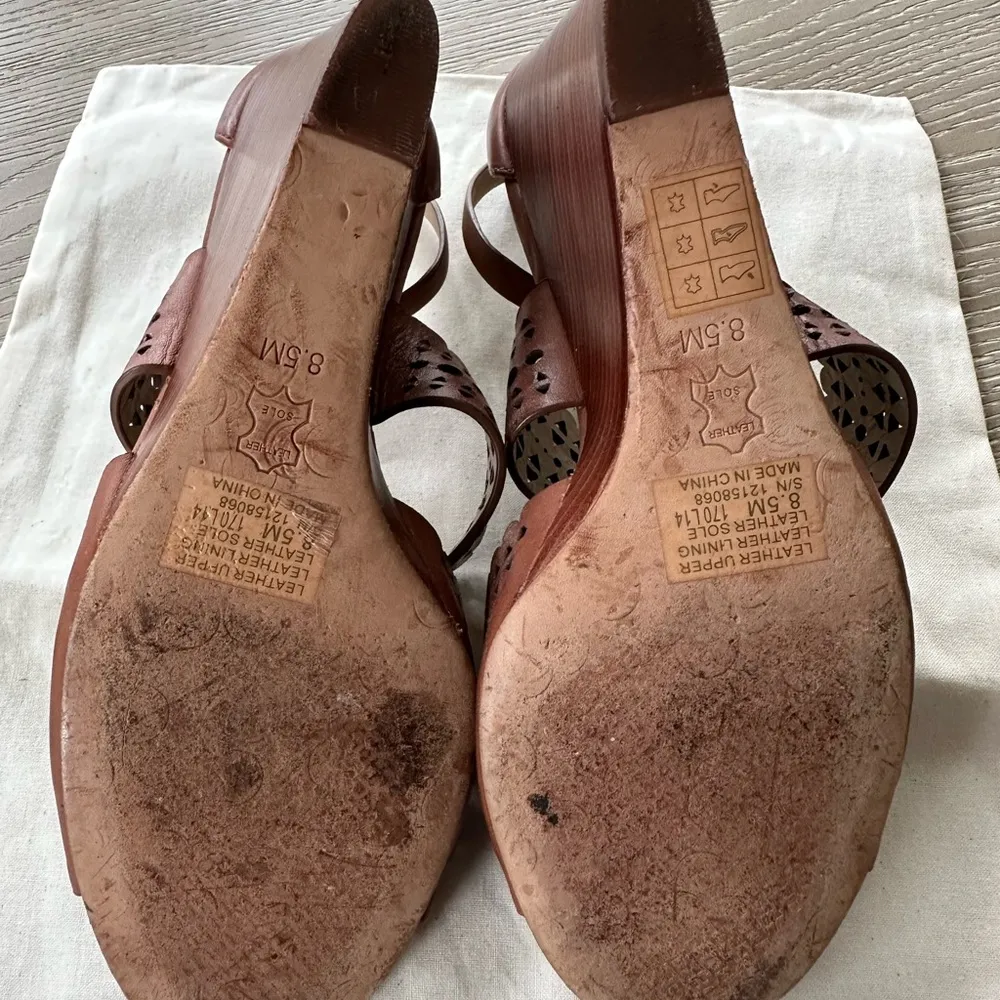 Tory Burch Perforated Gladiator 85mm Wedge - Image 9