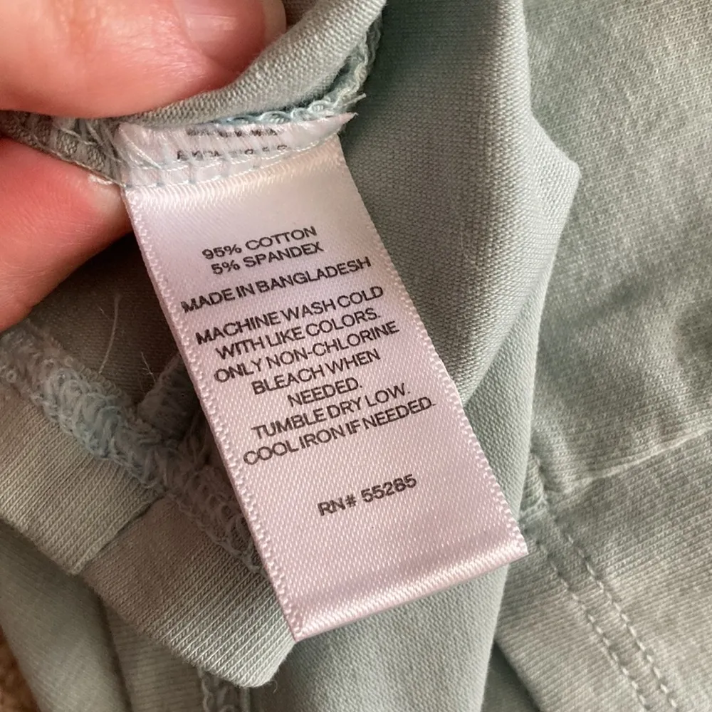 EXPRESS Keyhole Cropped Off the Shoulder Top Blouse Blue Green Size Small NWT - Image 7