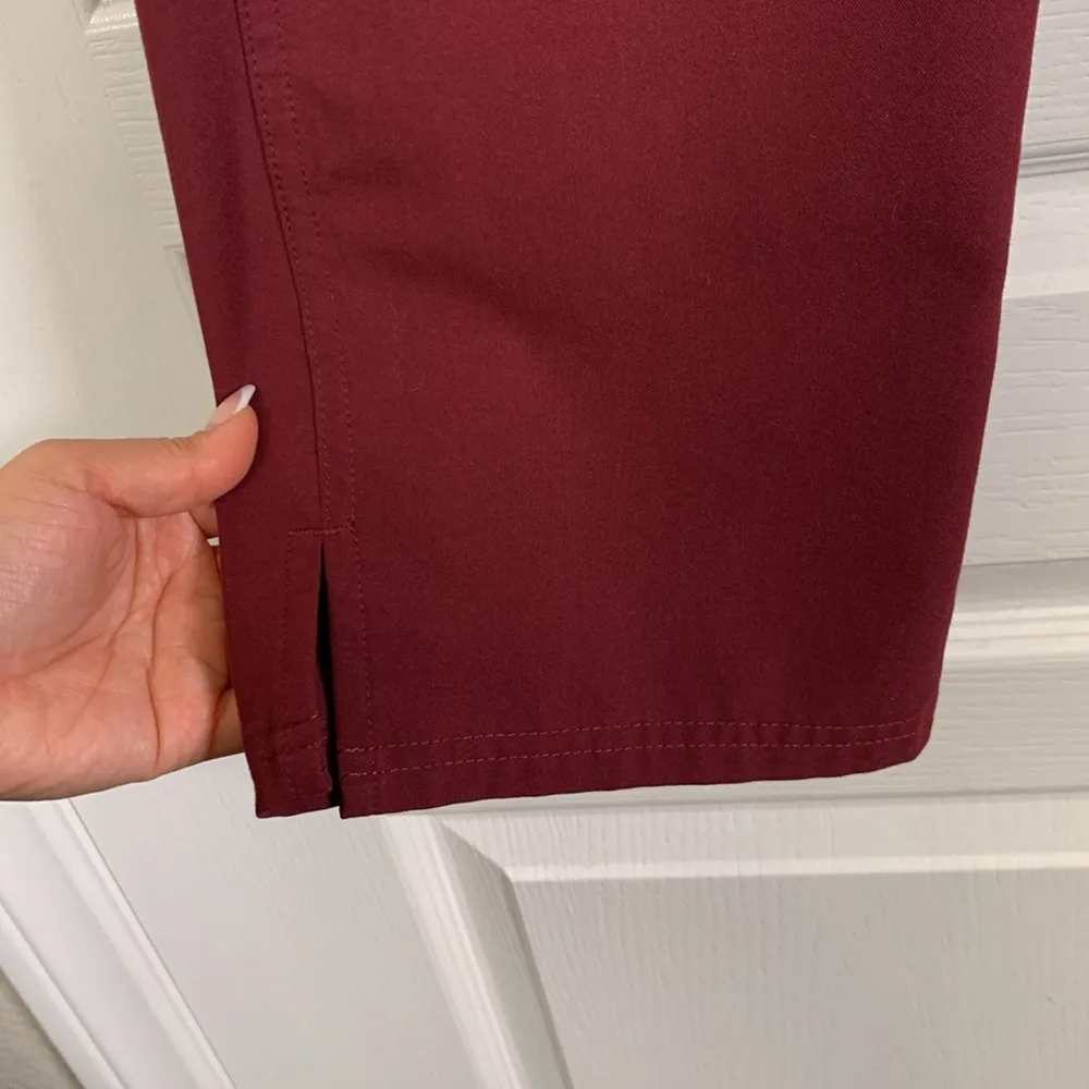 Figs Technical Scrub Kade Cargo Burgundy Medical Hospital Size XS EUC #2836 - Image 5