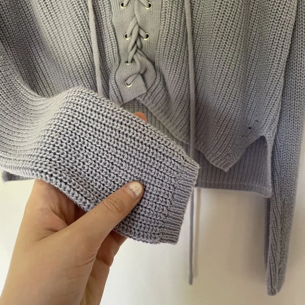 Forever 21 baby blue knit sweater v-neck style lace up front women's size small - Image 7