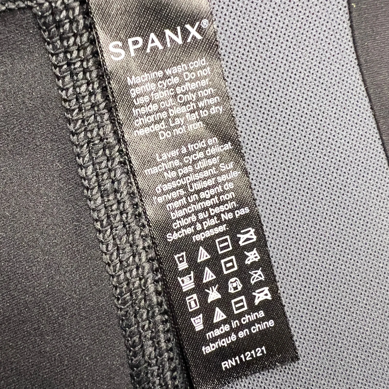 SPANX Every Wear Gloss Pocket Ankle Leggings Black Pull On Compression Size M - Image 10