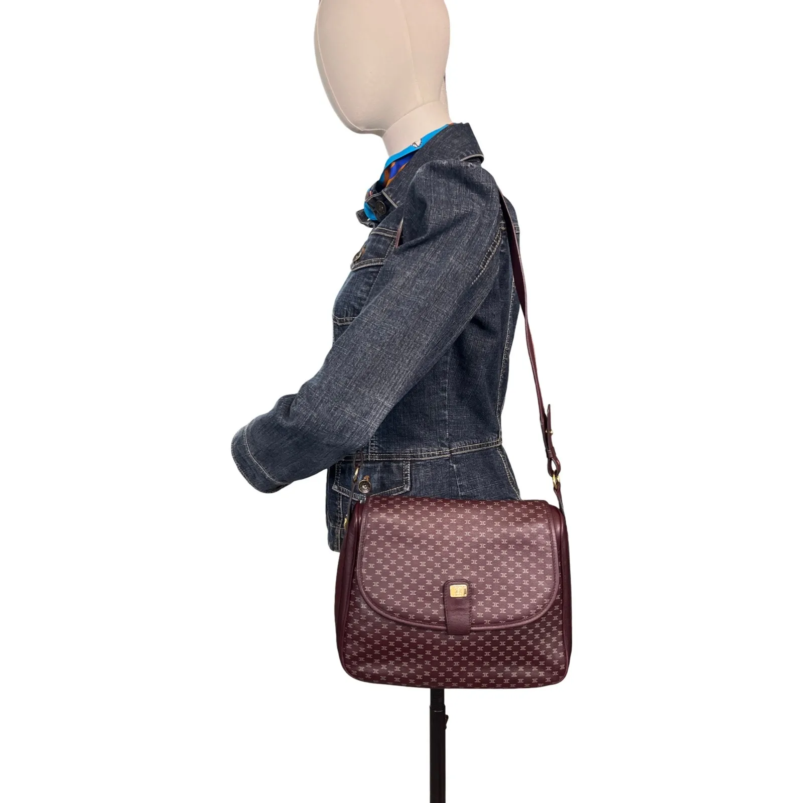 Vintage Celine Macadam Burgundy Flap Shoulder Bag Made In Italy Gold Hardware - Image 16