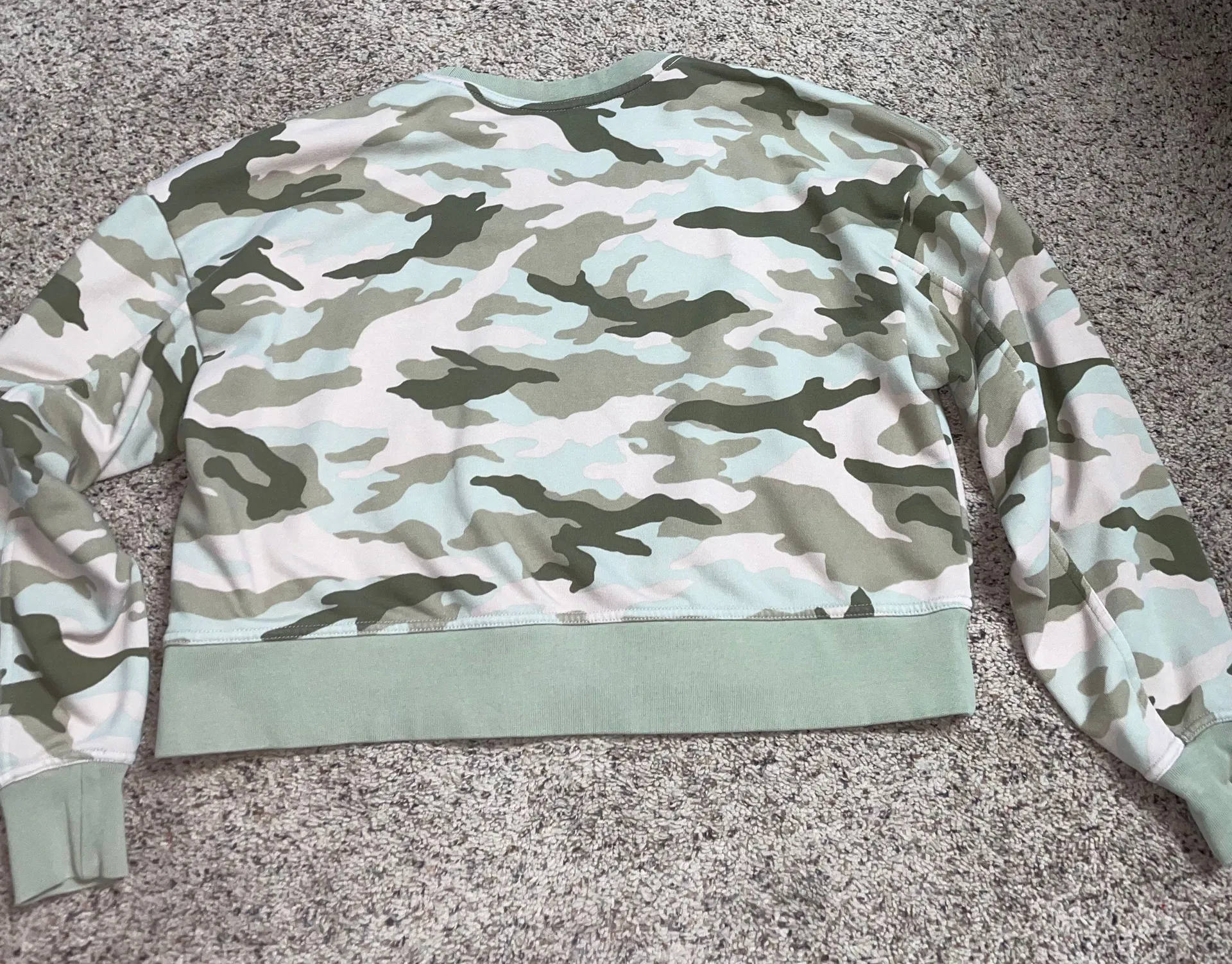 Cropped Crew Neck - Image 3