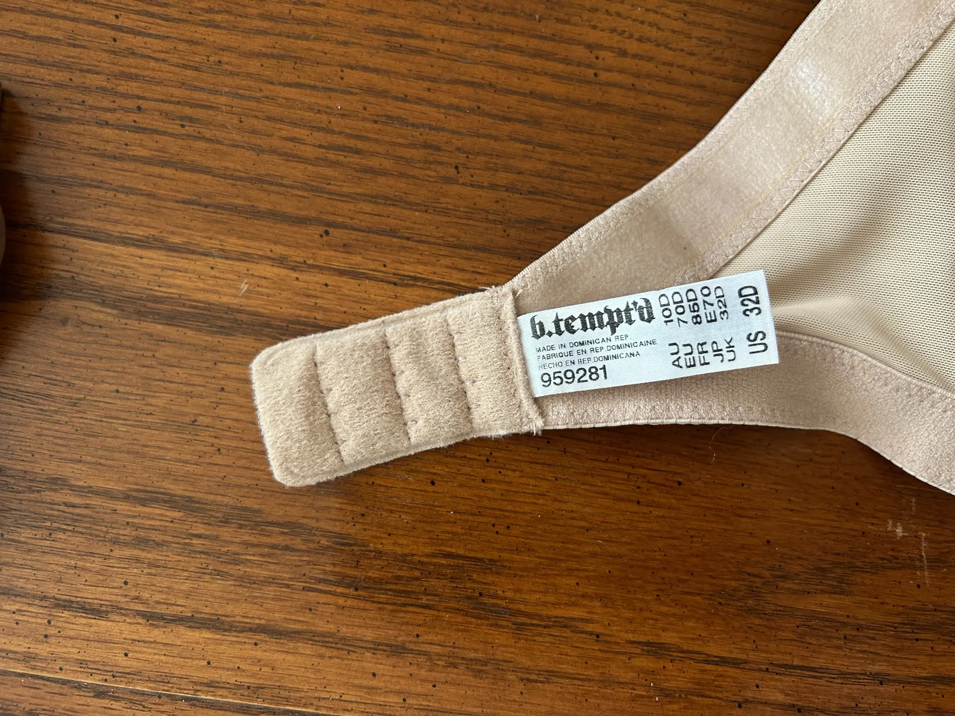 B.tempt'd  Bra Strapless 32D - Image 3