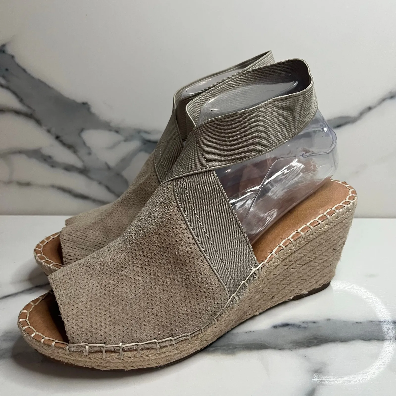 Gentle Souls Women's Neutral Suede Espadrille Wedge Colleen Sandals Sz 8.5 Beach - Image 3