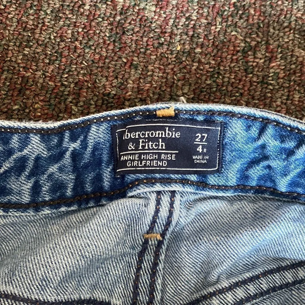 Abercrombie Annie high rise girlfriend jeans 27 - Image 6