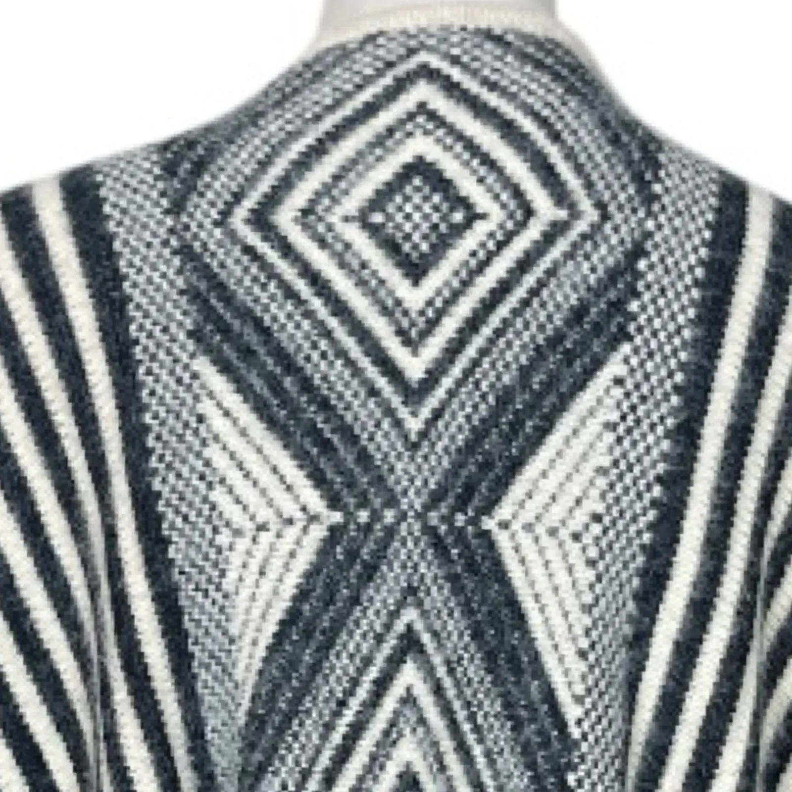 Emory Park Long Fringe Cardigan Sweater Open Front Cream Gray Boho Women’s Large - Image 10