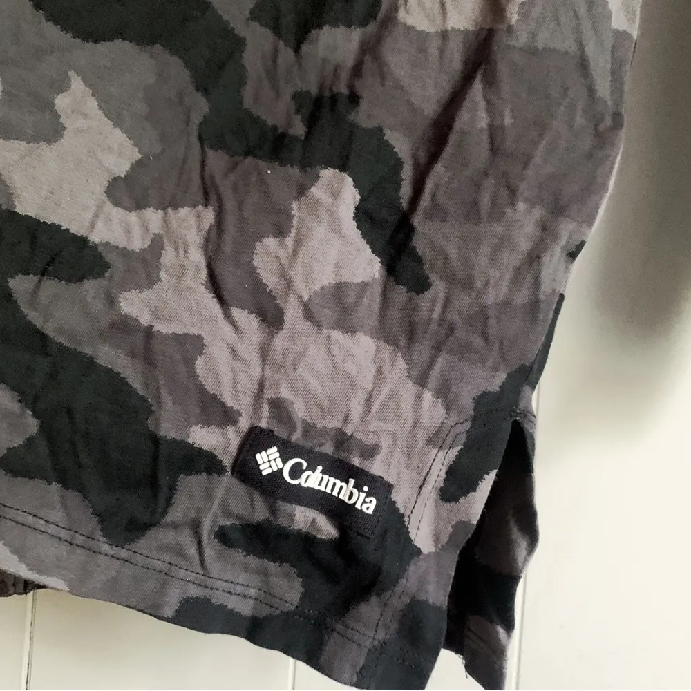 Columbia Women's Lodge Hooded Tunic Cotton Shirt Black & Gray Camo M - Image 3