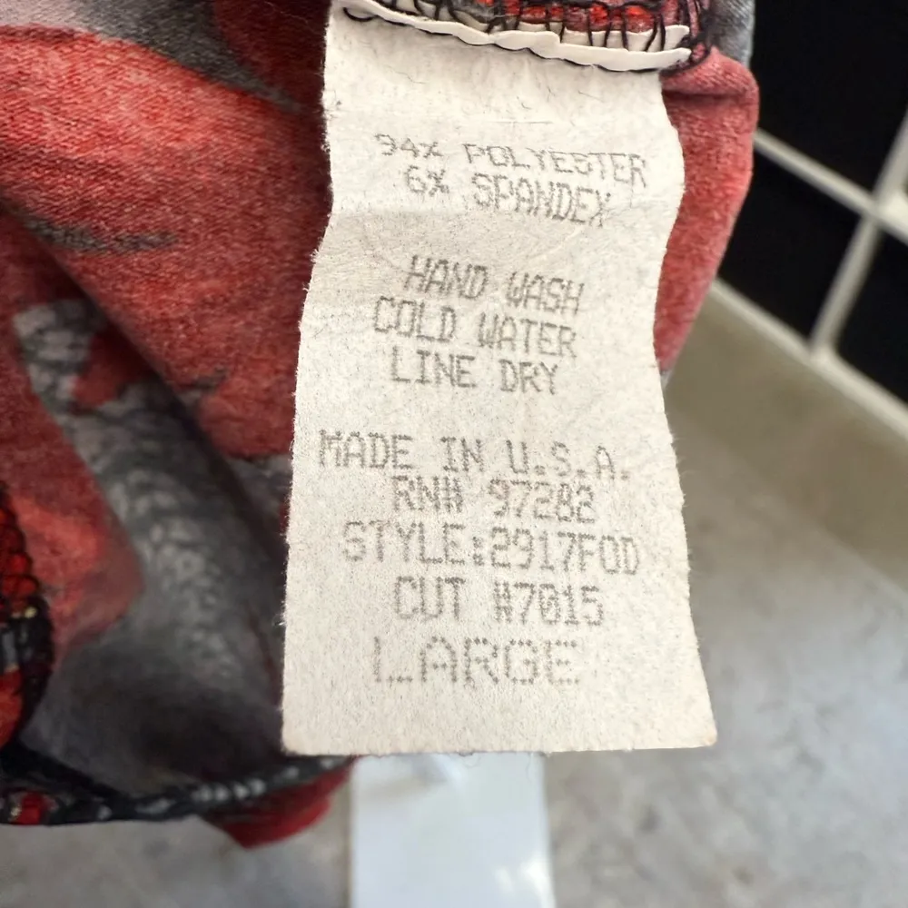 Via 101 USA Cowl Neck Y2K Vintage Red and Gray Feather Print Going Out Top Size L - Image 4