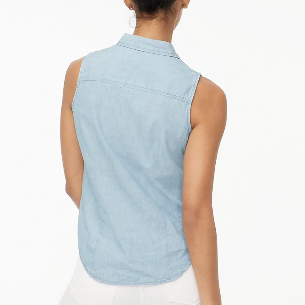 J.Crew Chambray Button Up Shirt in Signature Fit in Lovers Lane Wash Size Medium - Image 2