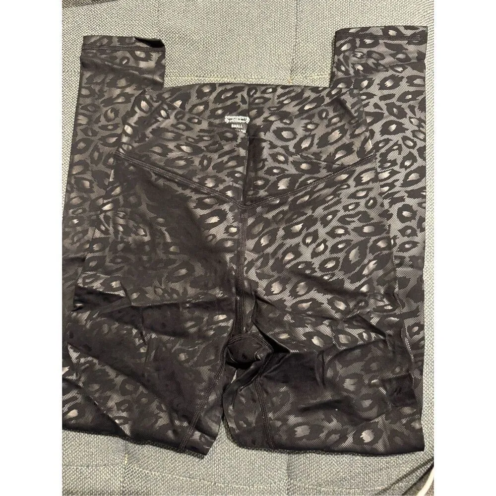 ACBikinis NWT Glossy Cheetah Print Butt Scrunch Leggings in Black Size Small - Image 5