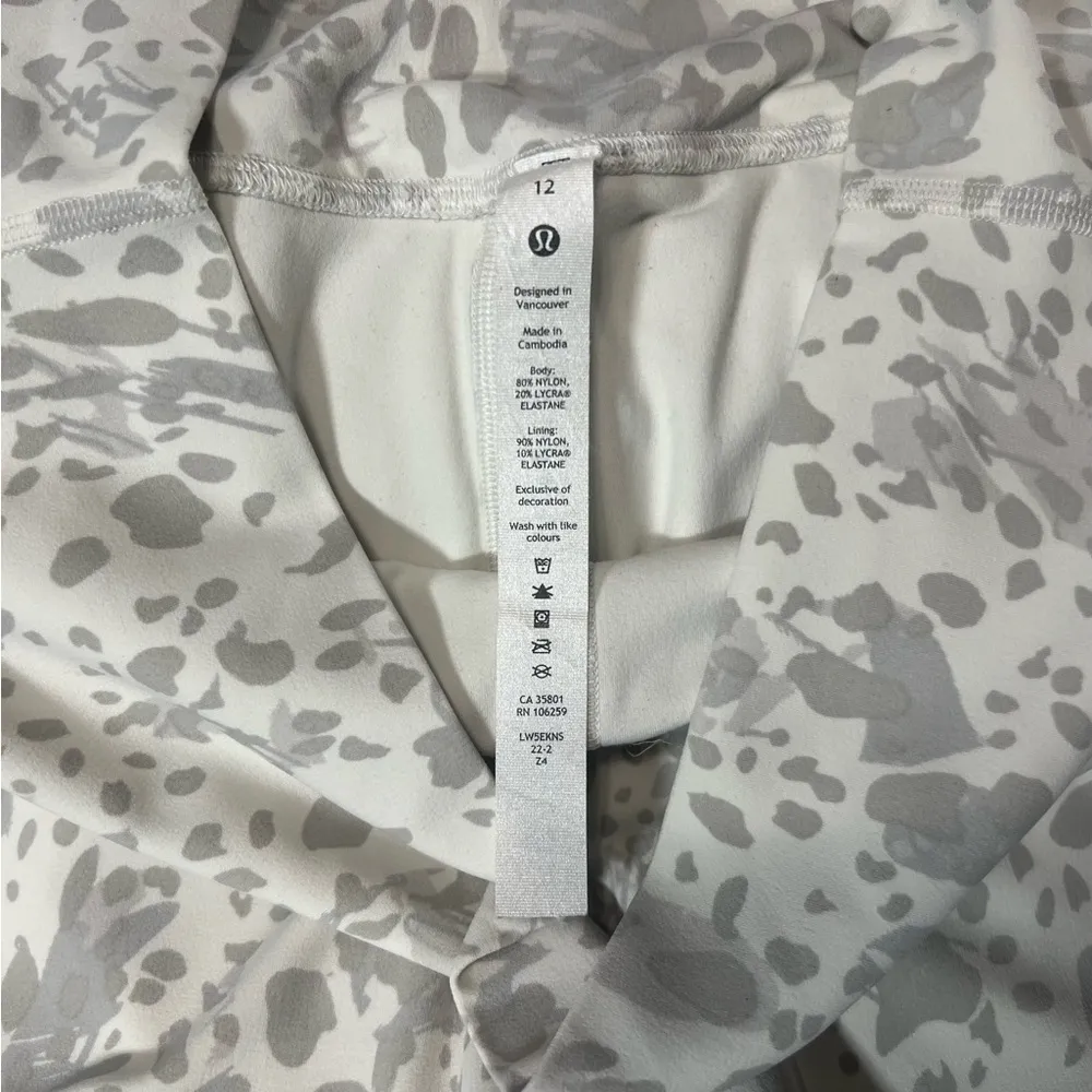 Lululemon Align Cheetah Camo 25” Leggings, Size: 12 - Image 5