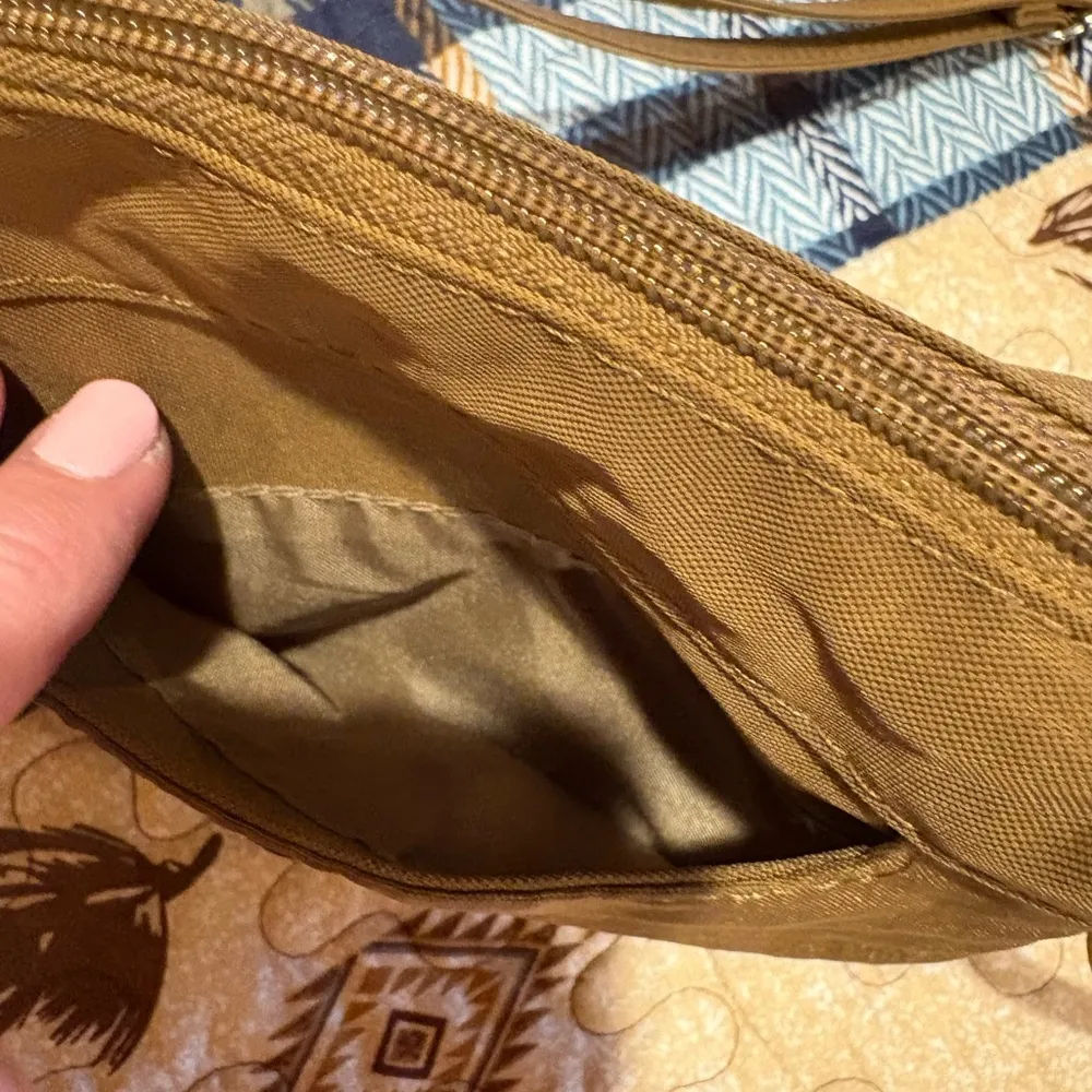 Multisac Crossbody Purse Loads Of Pockets Great Organizer Bag. Dark khaki/olive Brown - Image 4