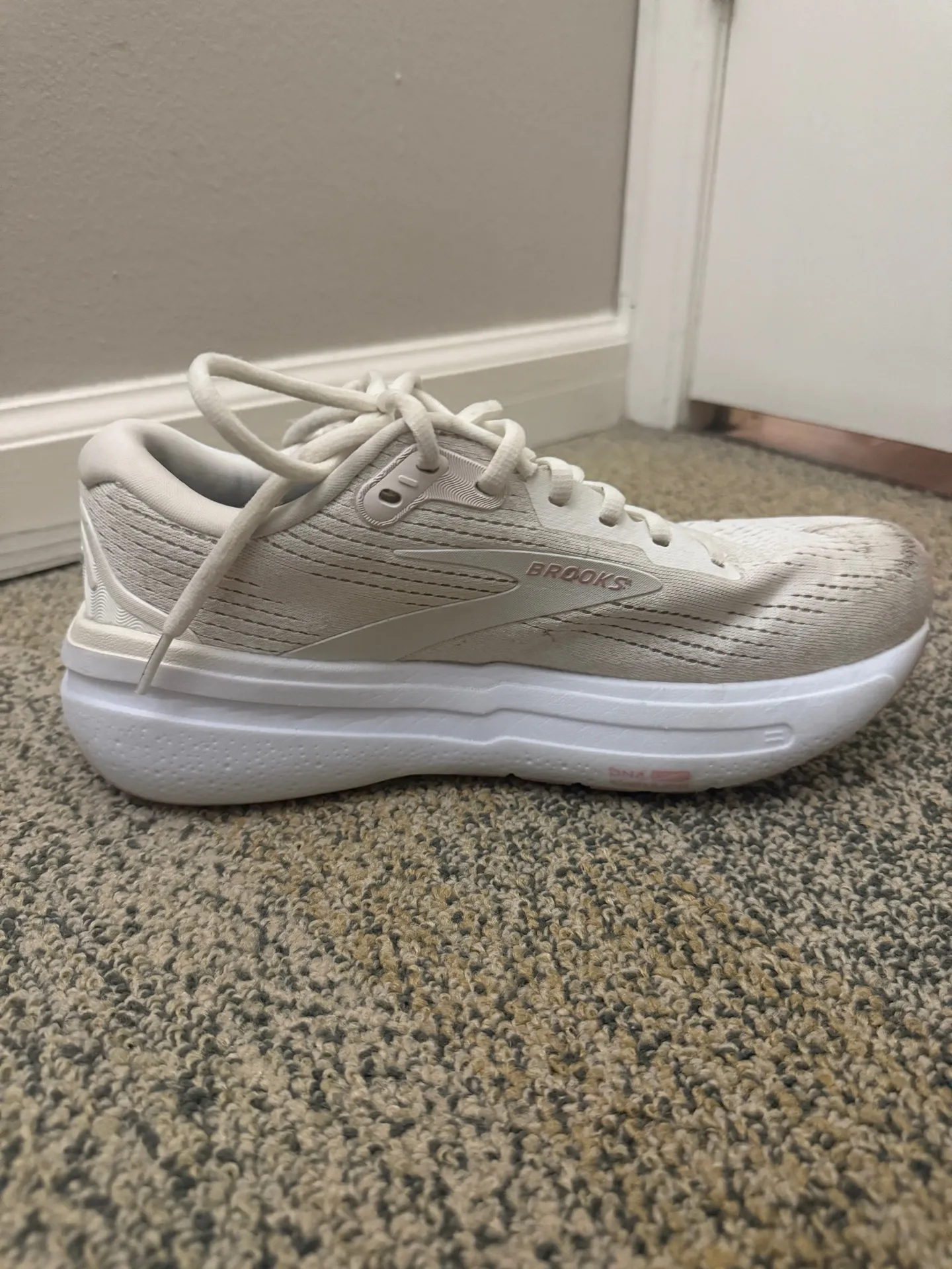 Brooks Running Shoes - Image 4