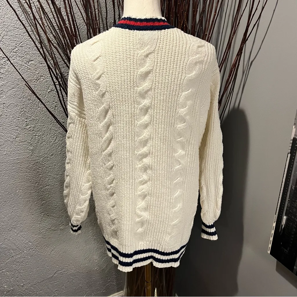 🌺AMERICAN EAGLE SCHOLAR OVERSIZED WHITE CARDIGAN SWEATER SIZE XS🌺 - Image 4