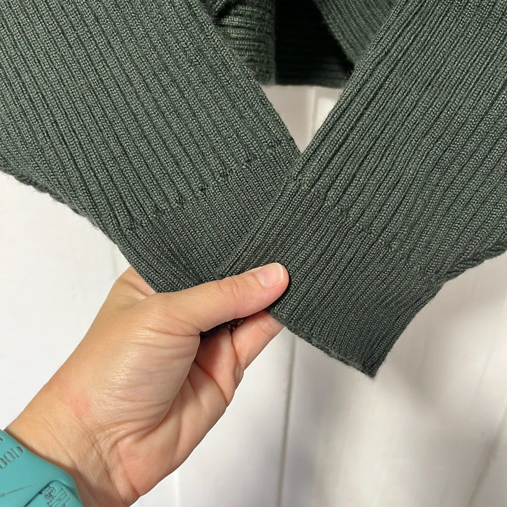 Astr the Label Dark Green Wool Blend Rayn Knit Sweater size XS - Image 5