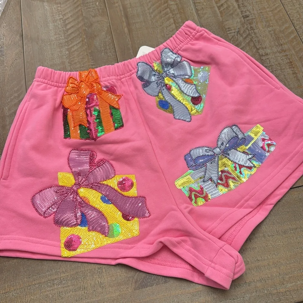 NWT QUEEN OF SPARKLES | Pink Presents Shorts Size XS - Image 3