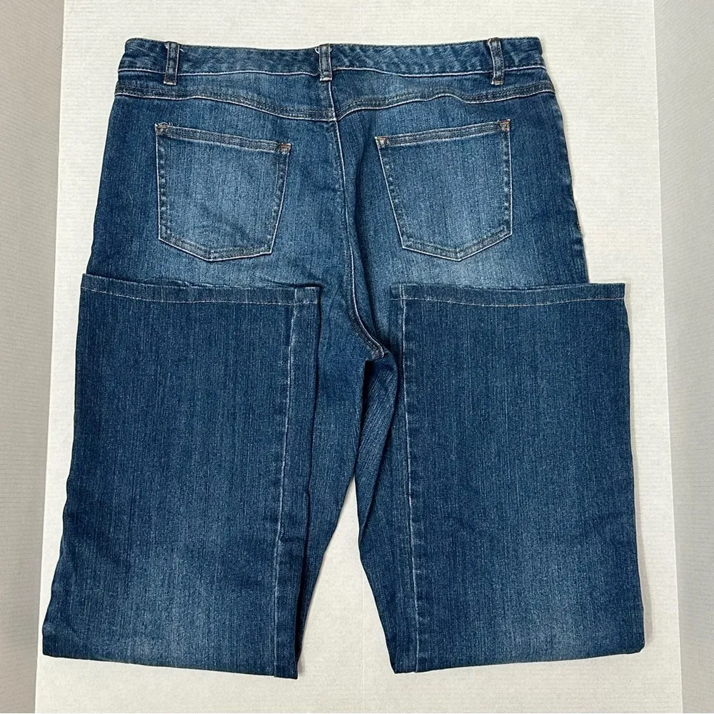 O By Oscar De La Renta Women’s Size 12 Medium Wash Bootcut Denim Jeans - Image 6