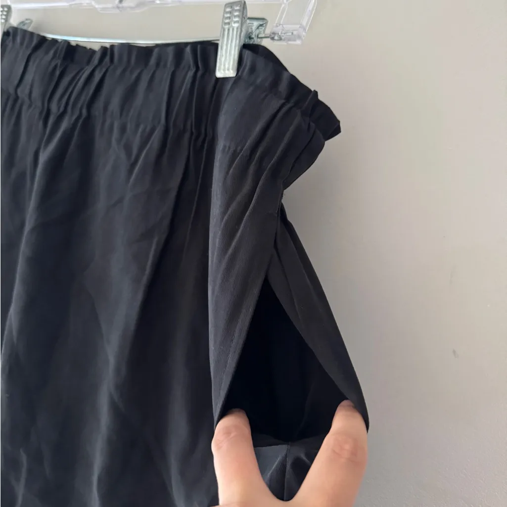 BCBG Max Azria Black Paperbag Stretchy Waist Tie Shorts - Image 4