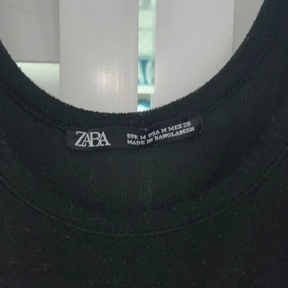 Imperfect  black scoop neck dress ribbed sleeveless stretchy versatile - Image 3