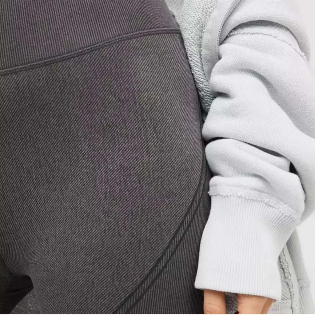 Aerie Offline Smoked Gray High Waist Seamless 7/8 Legging - Image 3