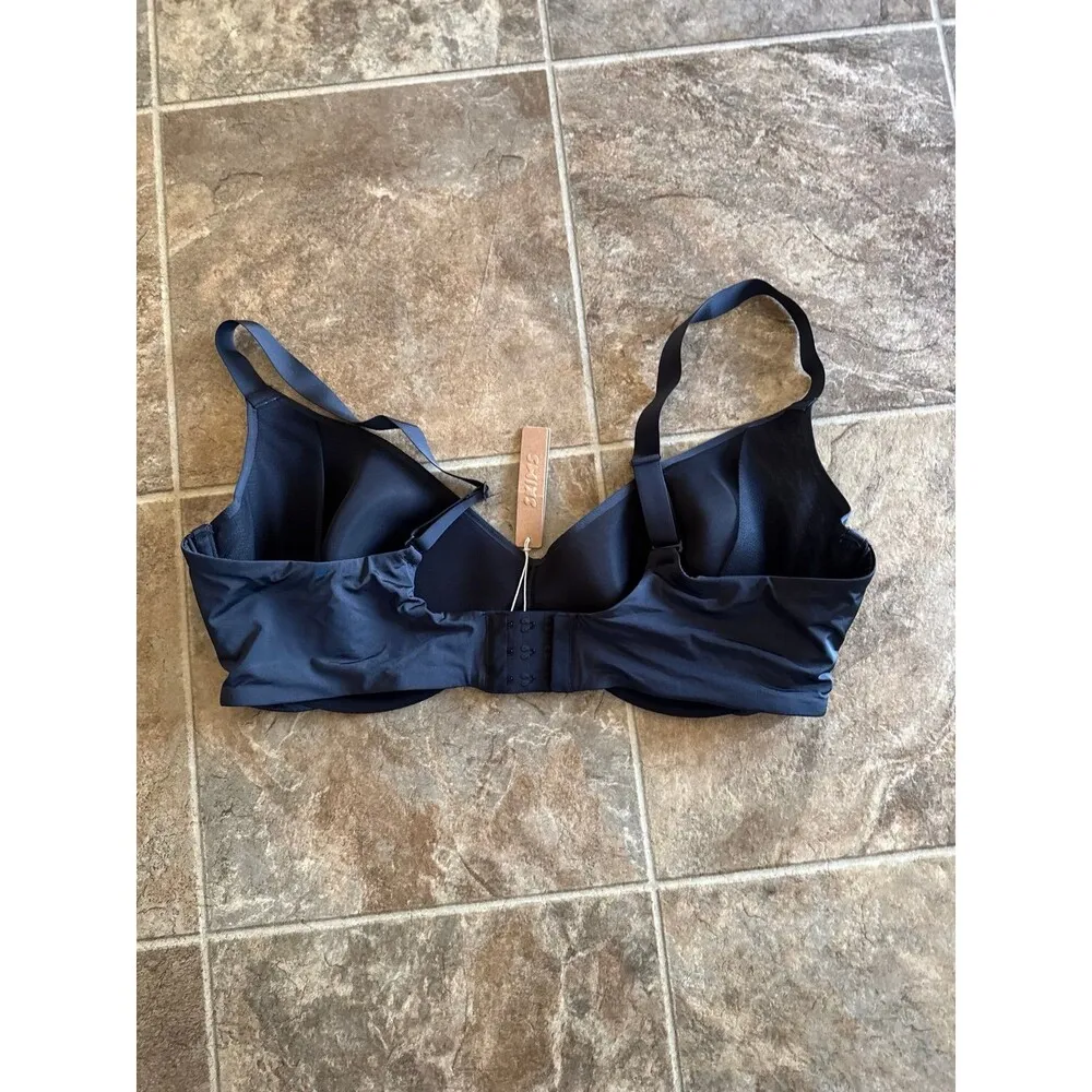Skims Weightless Scoop Bra Onyx Size 44D - Image 4