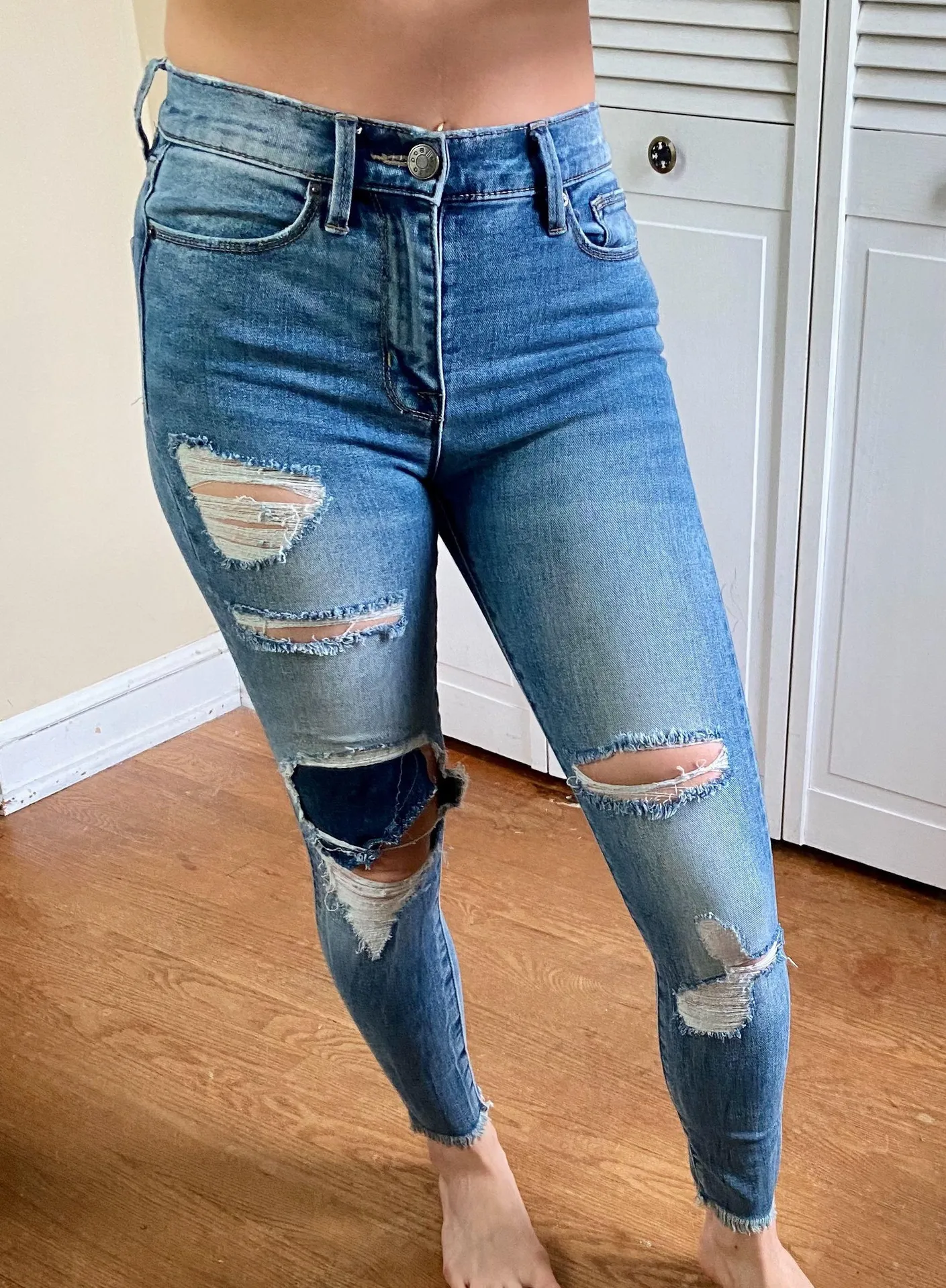 BDG Ripped  Jeans Size 24 - Image 3