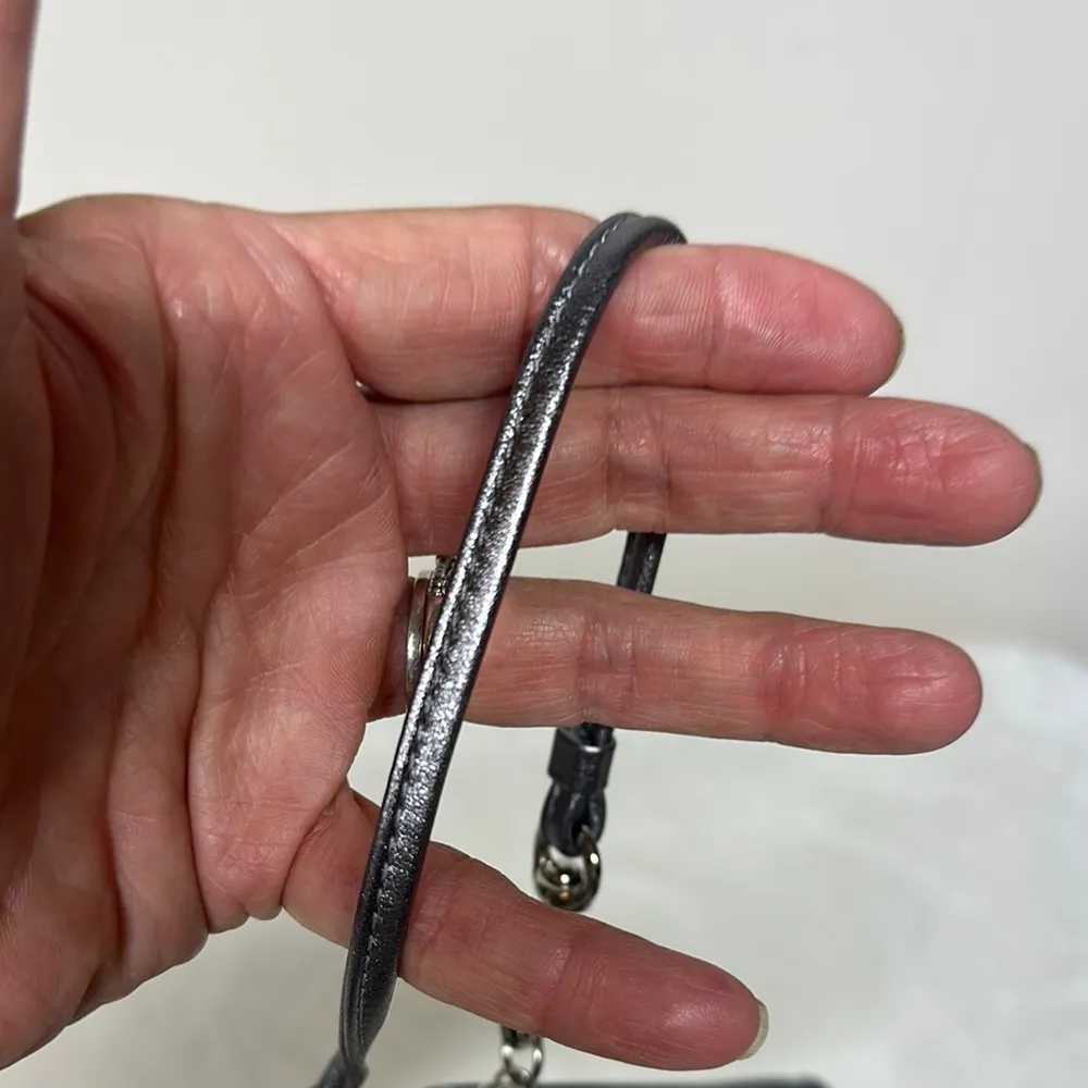 Coach Jewel Leather Wristlet Silver/Silver No 43304 Hangtag Ball Chain Print - Image 10