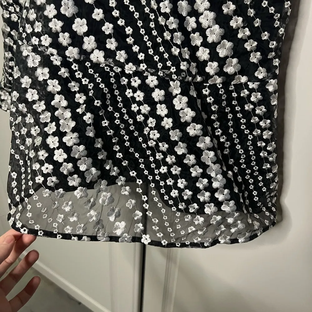 Michael Kors Embroidered Black White Dress Size 10 - Image 5