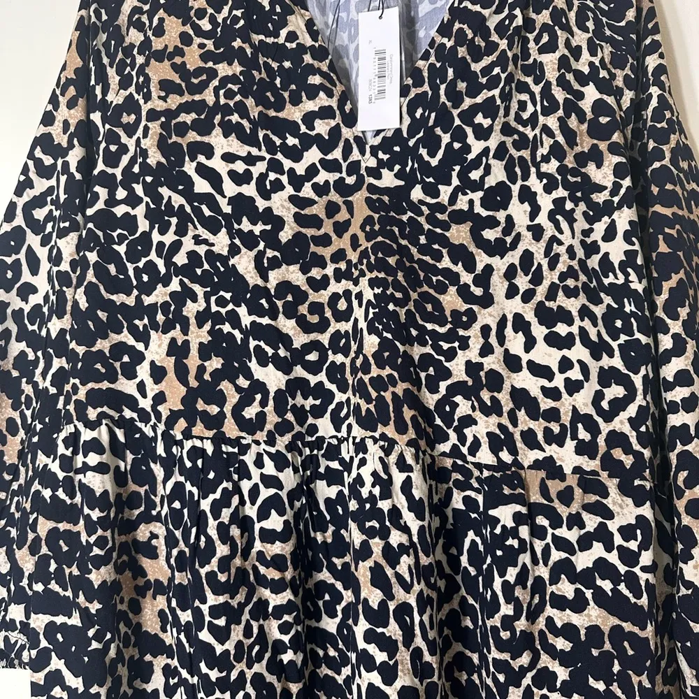 Animal print ruffle v neck tiered mini dress leopard print size XL NWT Brown - Image 6