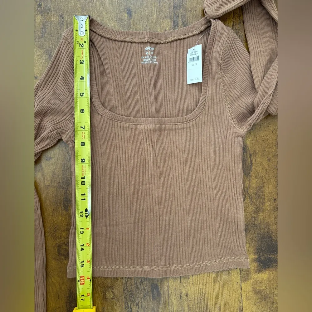NWT Aerie Ribbed Crop Top Women's XS Neutral Taupe Long Sleeve Square Neckline - Image 6